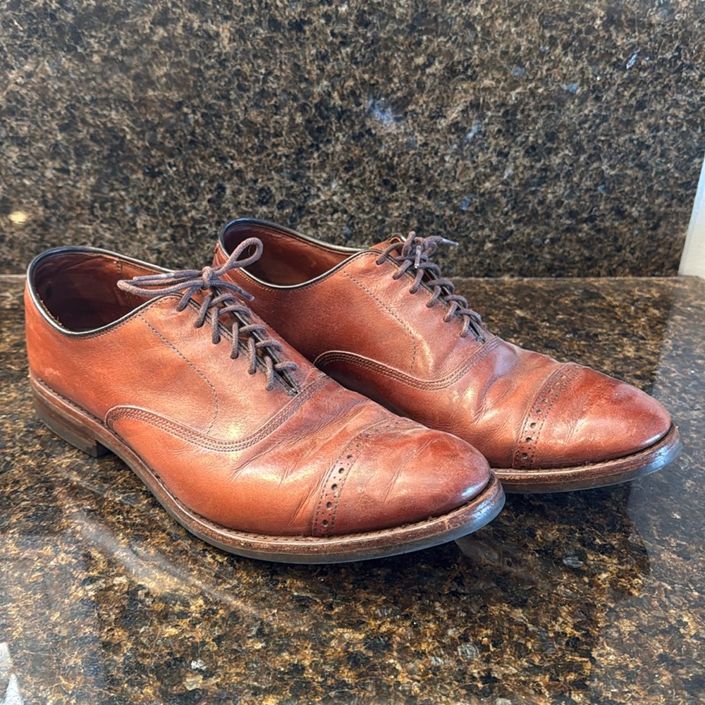 Allen Edmond Fifth Avenue Cap-Toe Oxford Dress Shoe with Dainite Sole